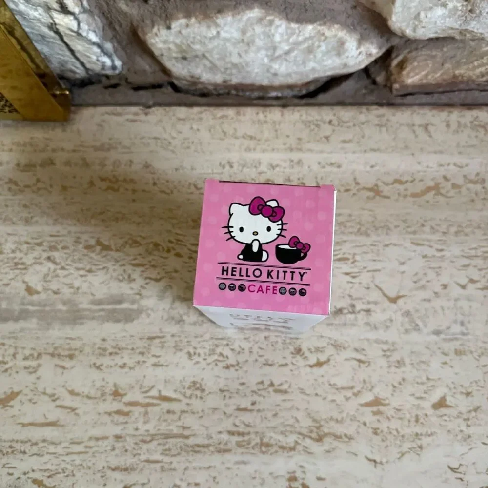 NIB Hello Kitty Cafe truck stainless steel thermal bottle retired print 2017 sm